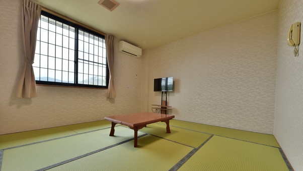 【和室10畳】2〜4名様(バス・トイレ付)